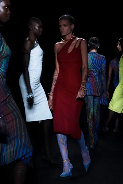Look 19